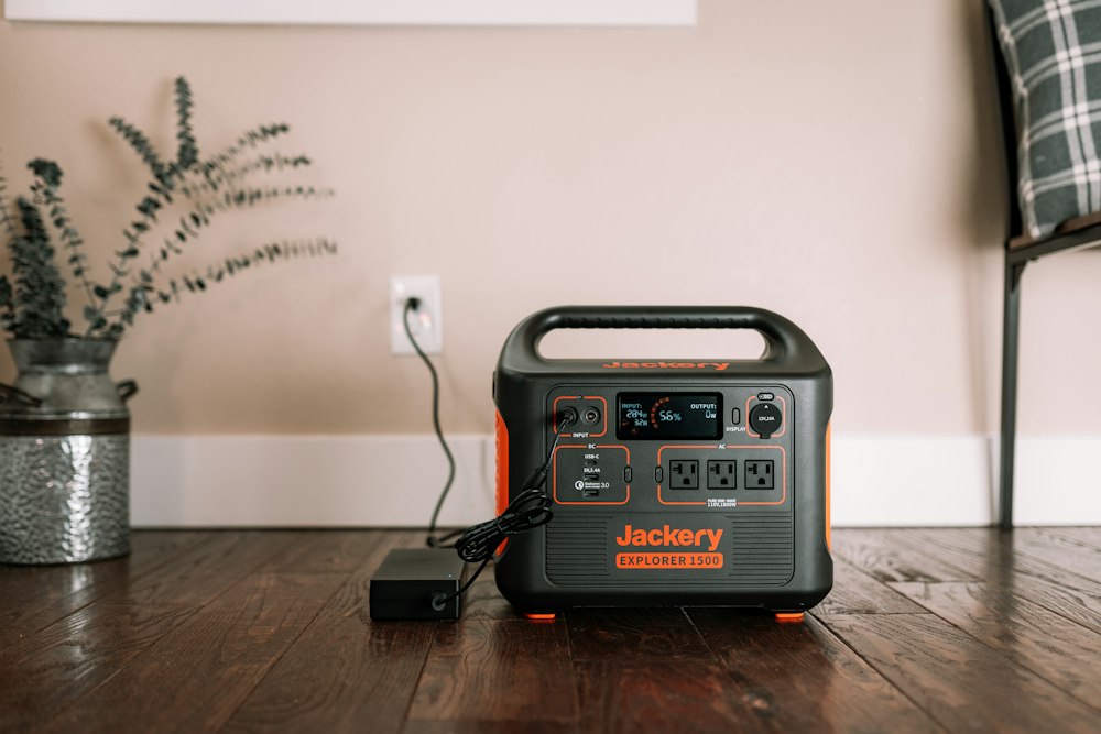 Jackery Explorer 300